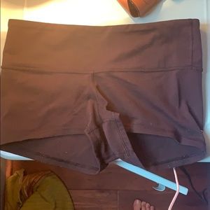 Lululemon boogie shorts 2 inch